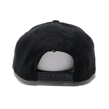 Load image into Gallery viewer, Fox Logo Signature Snapback
